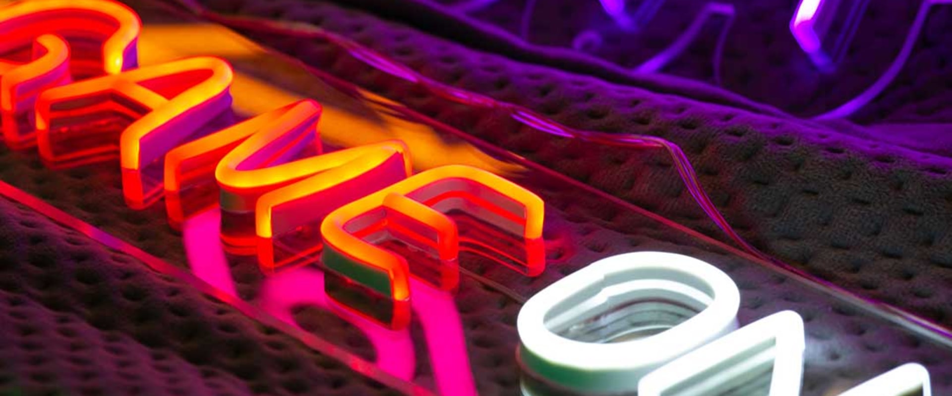 Energy Efficiency and Cost Savings for Lighted Sign Contractors in Orange County