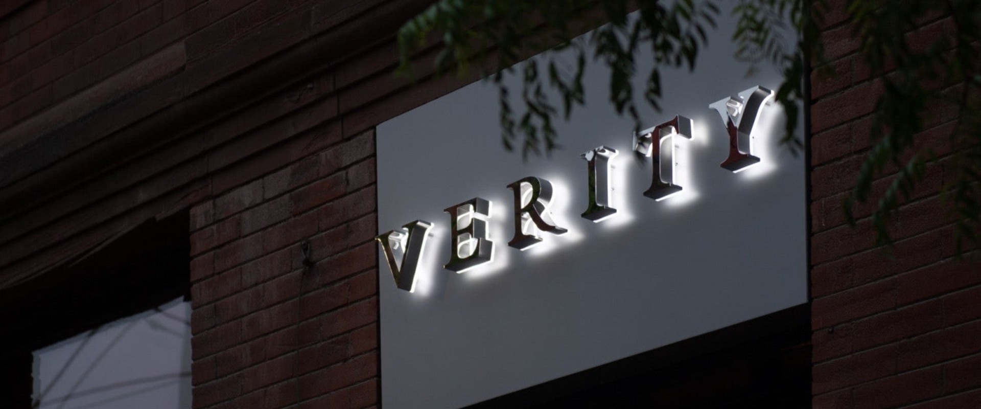 Different Types of Backlit Options for Outdoor Signage